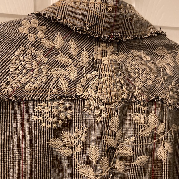 WE Embroidered Jacket - Picture 8 of 11